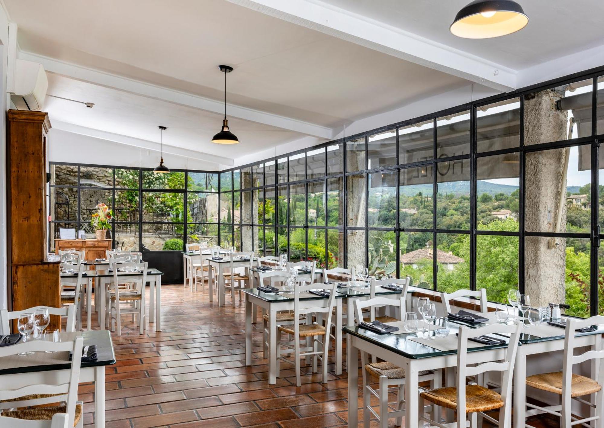 Hotel Restaurant Les Remparts Венаск Экстерьер фото