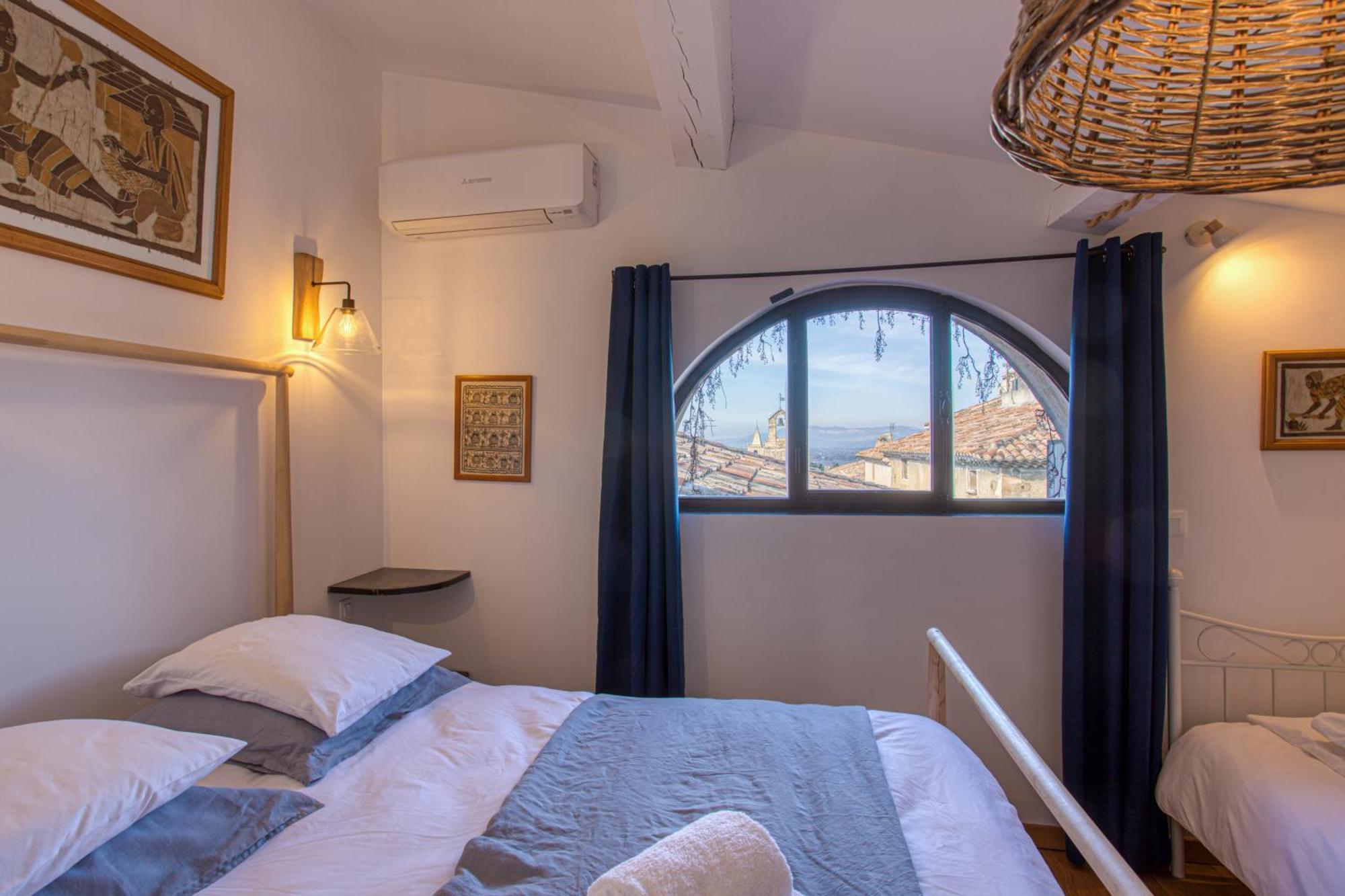 Hotel Restaurant Les Remparts Венаск Экстерьер фото